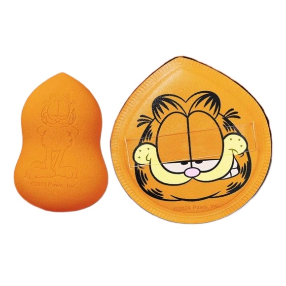 Garfield Makeup Powder Puff & Sponge 2pc Set Soft Teardrop Cartoon Orange Cat - Picture 1 of 5